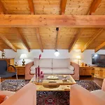 La Casetta Di Nivetta - Maggiore Estate By Ginin بيت للعطل